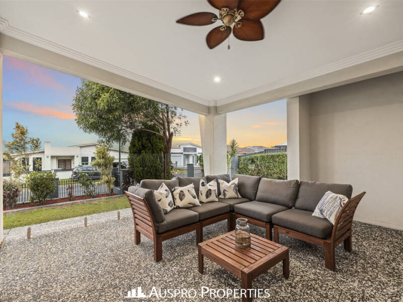 27 Maryland Drive, REGENTS PARK, Queensland 4118 Australia